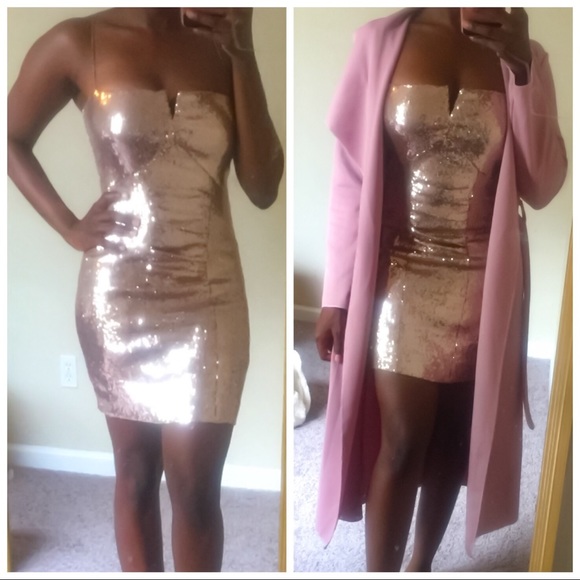 Nicole Miller Dresses & Skirts - Nicole Miller |  Rose Gold Sequin Dress